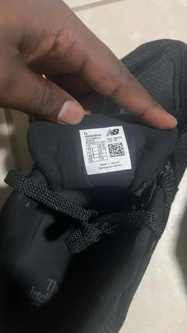 New Balance 9060 Triple Black (U9060BPM)